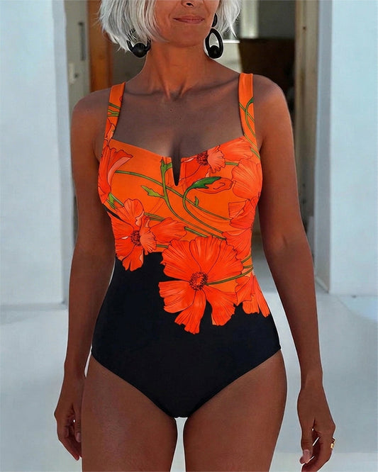 Laury – One-Piece Swimsuit with a Square Neckline