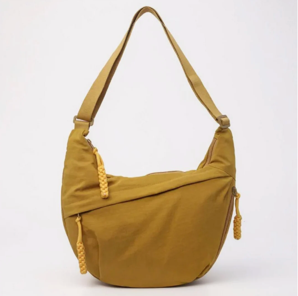 Elegant and Durable Shoulder Bag