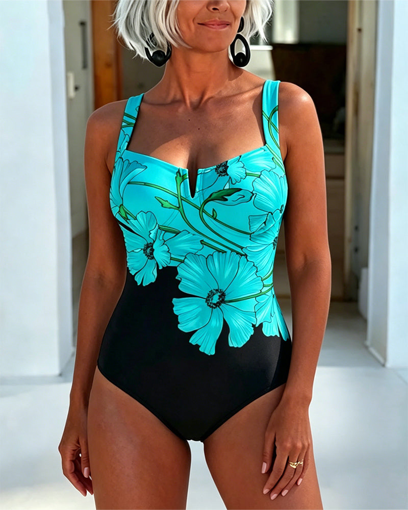 Laury – One-Piece Swimsuit with a Square Neckline