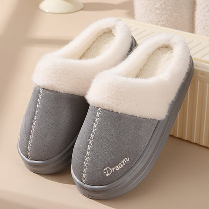 Suze – Cozy fur house slipper with warm lining.
