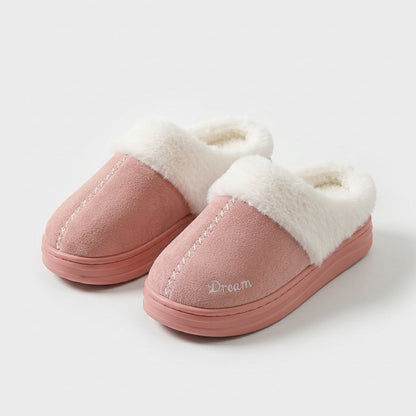 Suze – Cozy fur house slipper with warm lining.